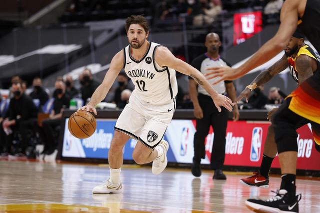 周琦20+20皮特森空砍60+12+7 广东险胜吉林